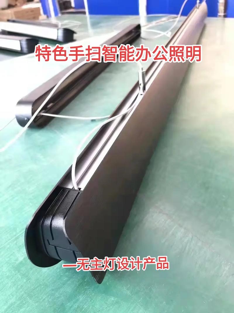 告别笨重吊灯！无主灯设计灯具选购指南，让家高级感翻倍